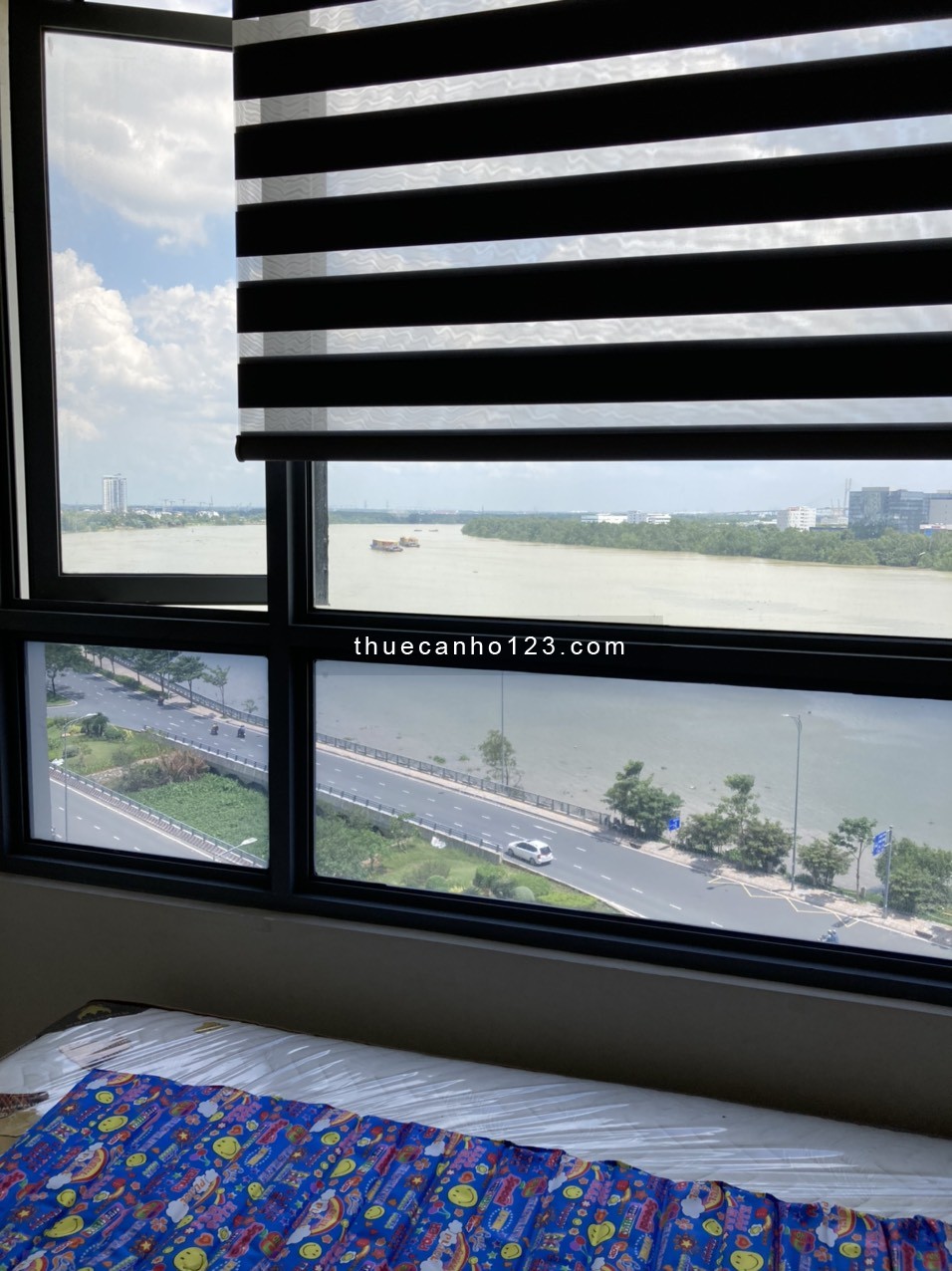 Cho thuê 1PN Đảo Kim Cương 55m2, view sông SG trực diện, full nội thất, giá 17.5tr/th