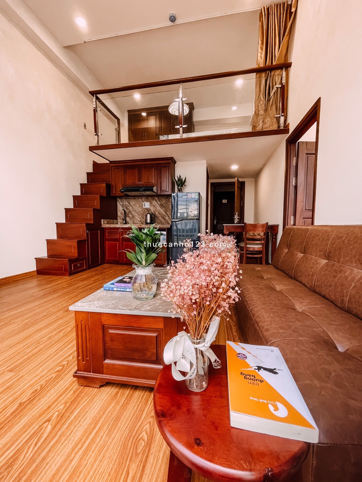 Cho thuê căn hộ duplex - full nội thất + ban công- Trương Văn Bang, Q2