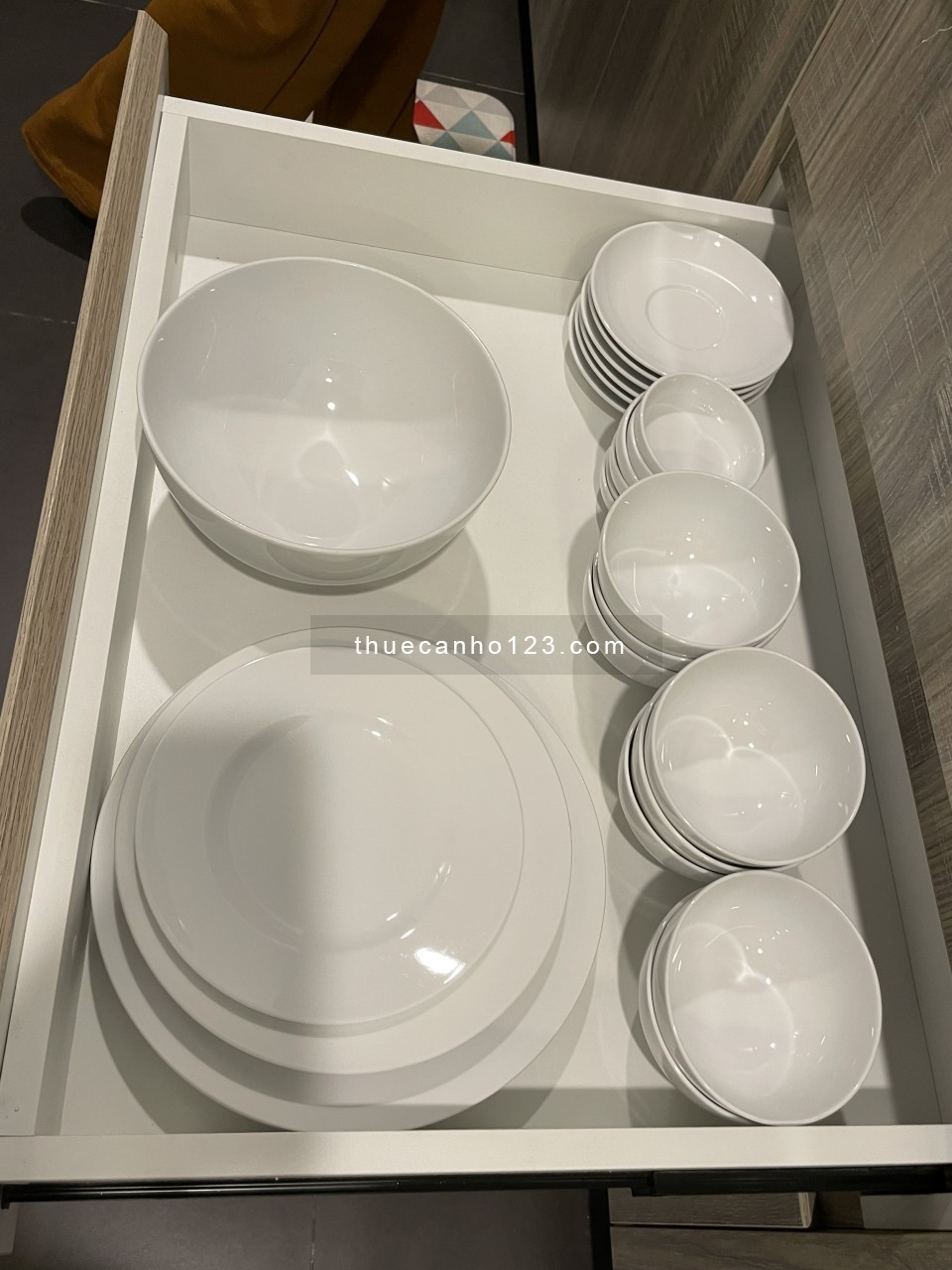 Cho thuê căn hộ chung cư Feliz en Vista 2pn, full, 18.3tr