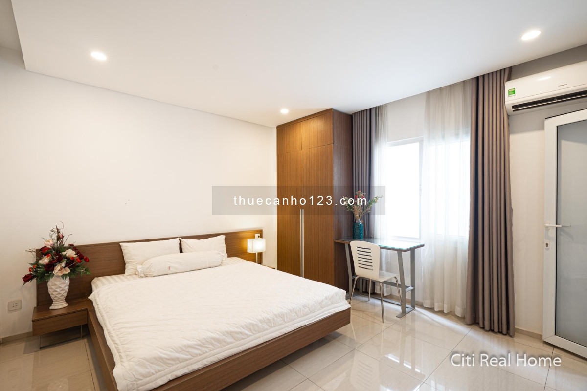 Căn hộ 1 phòng ngủ - Full Nội Thất - Ban công giá siêu mềm tại Thảo Điền, Quận 2