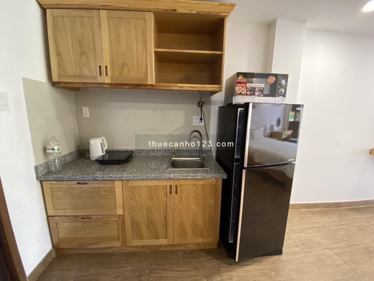 Studio ban công rộng diện tích 40m2, ở được liền, khu dân cư