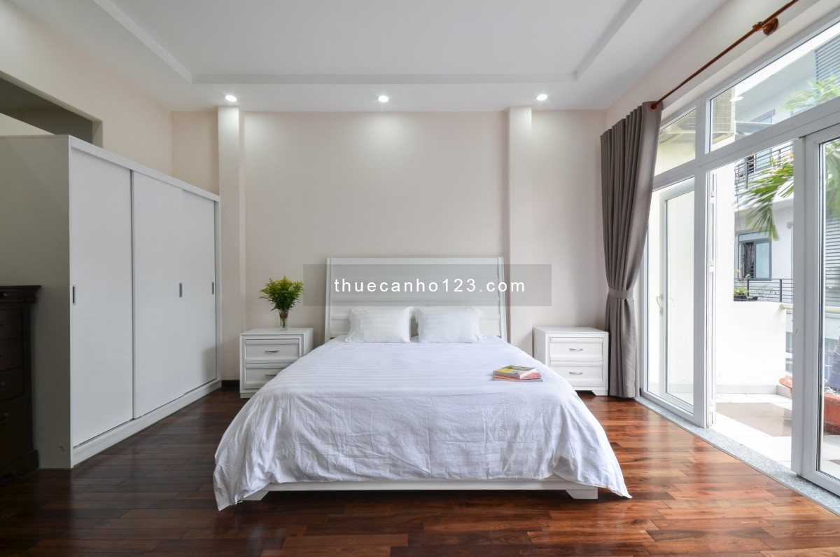 CHDV 1PN balcon lớn full nội thất ngay gần ga Sài Gòn, bờ kè Hoàng Sa-Trường Sa Q3