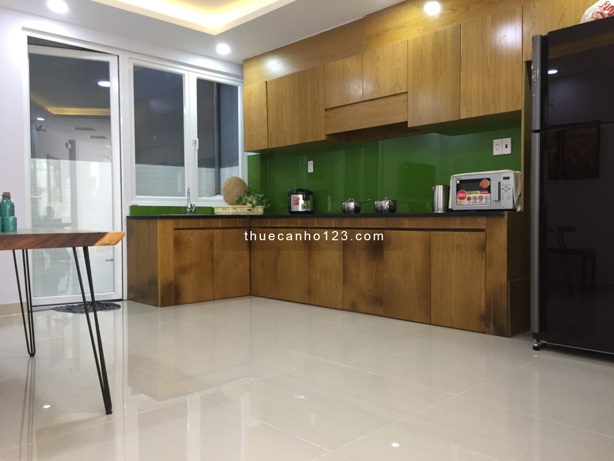 Căn hộ studio bếp ngoài full nội thất thoáng đẹp ngay ĐH UEF Hồng Bàng. LH: 0827405015, 25m2