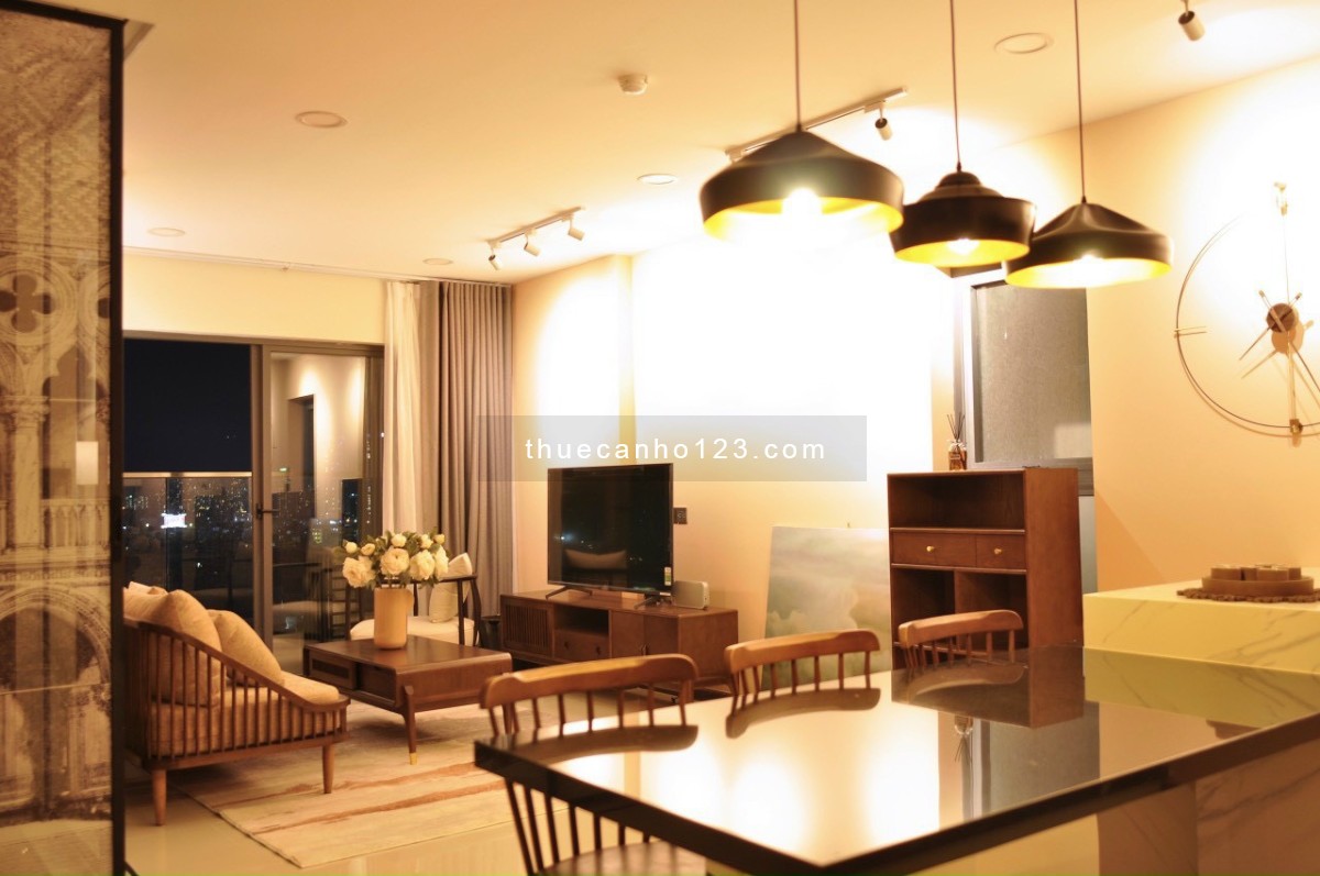 Căn hộ 2PN ban công mặt tiền Lương Định Của