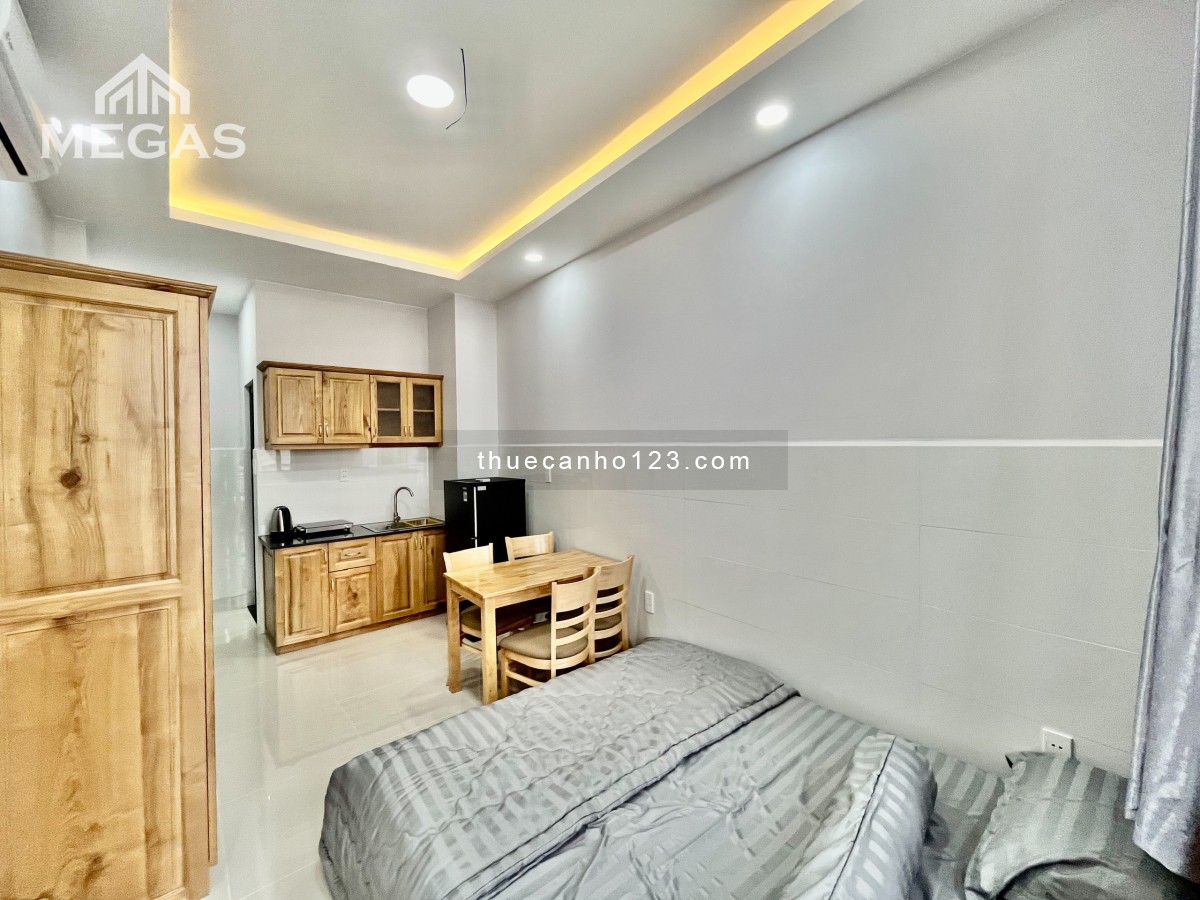 Căn hộ mới xây - ban công riêng - đầy đủ nội thất ngay Dương Quảng Hàm