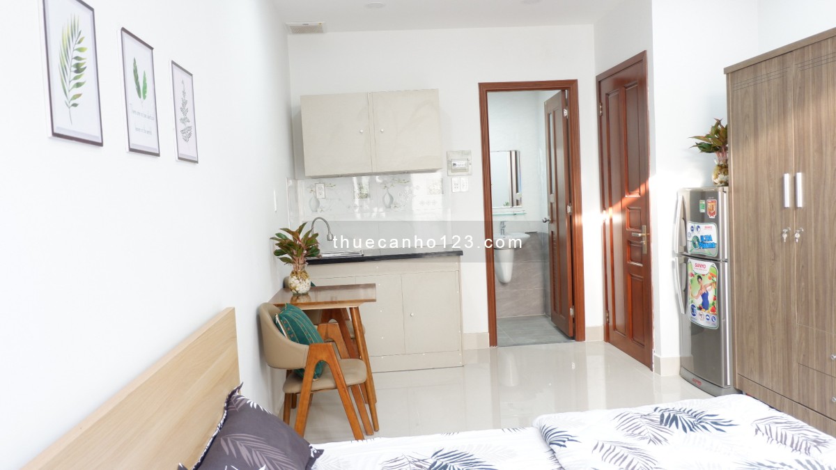 CHDV Full Nội Thất Y Hình Có BanCol Thoáng Mát