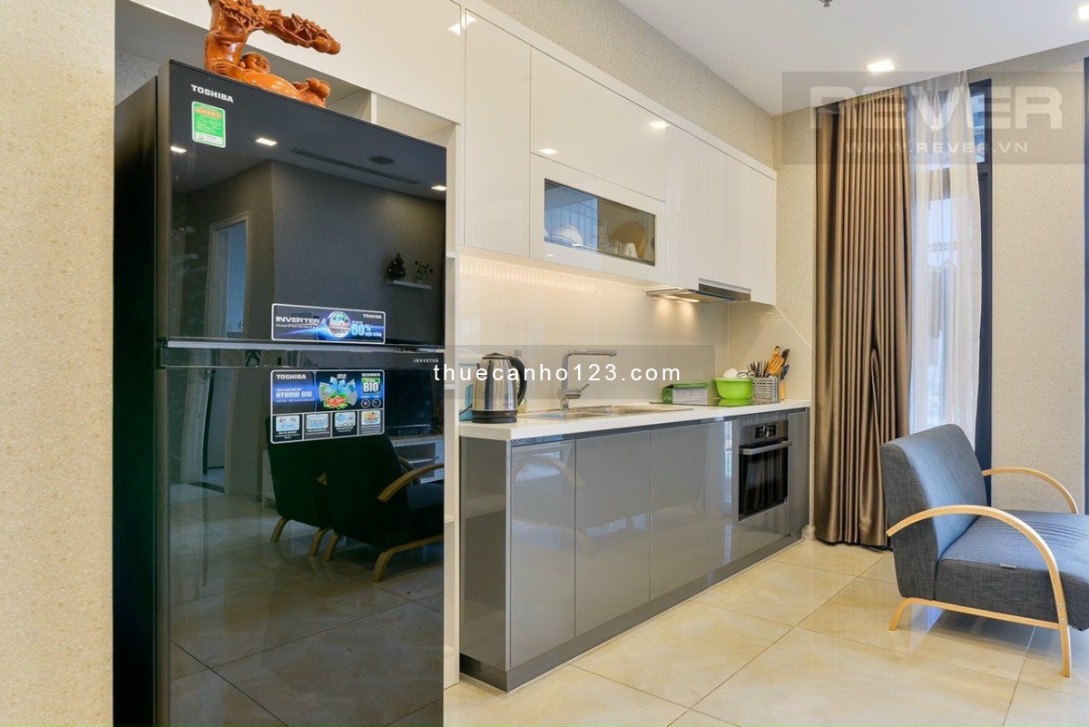 Căn hộ 2pn, 2wc dt 80m2 Full nt View Landmark 81 cực đẹp tại Vinhomes Ba Son Quận 1