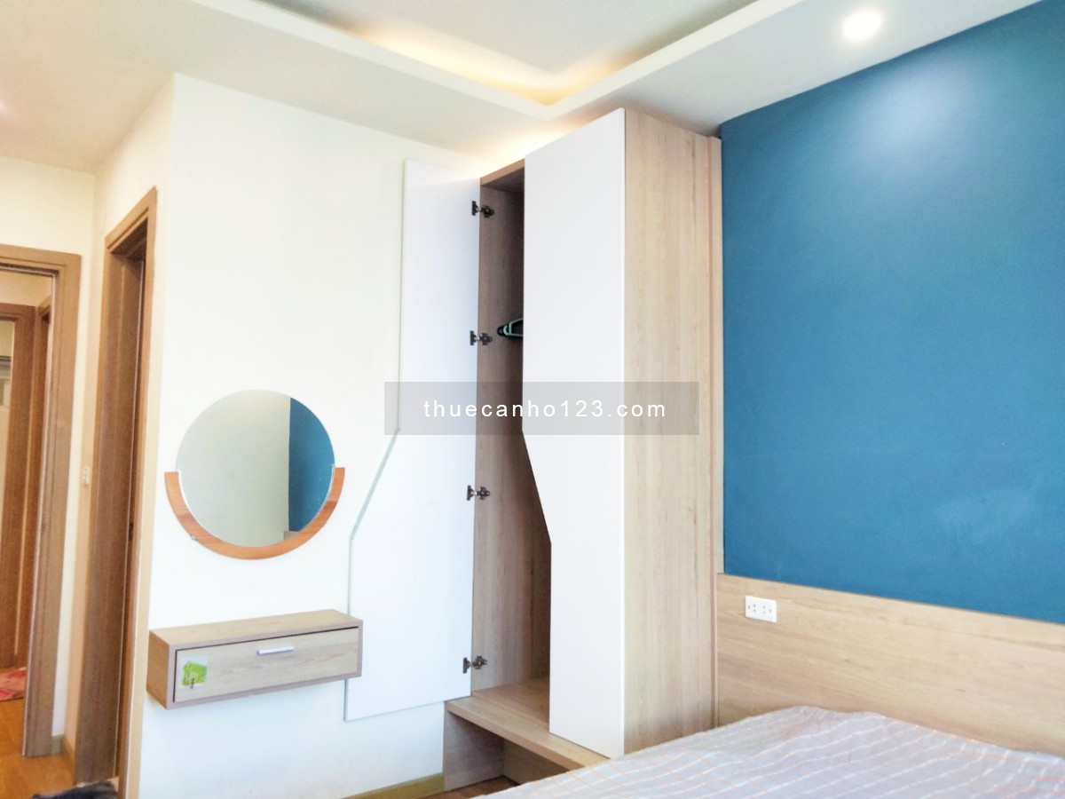 Cho thuê căn hộ 2PN full nội thất tầng cao view biển