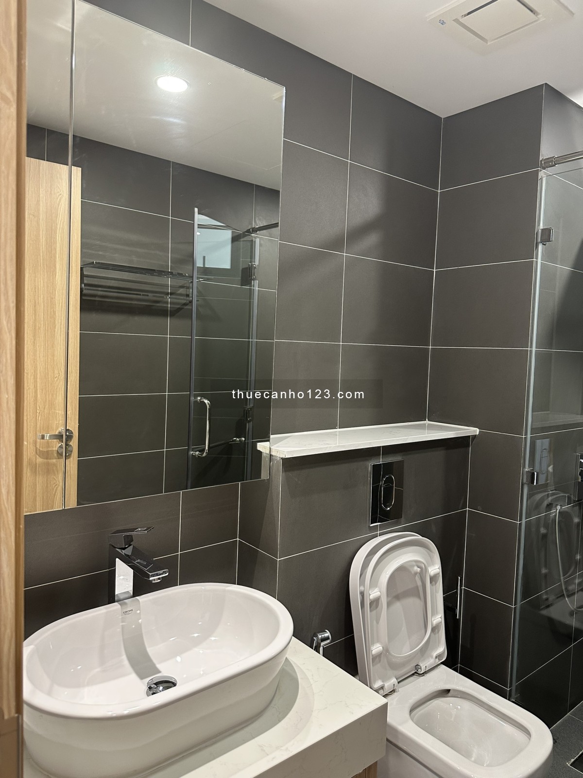 Cho Thuê căn hộ The Zei, số 8 Lê Đức Thọ, Căn 2-3 ngủ,full đồ & CB, giá 14 tr/tháng LH 0961925122