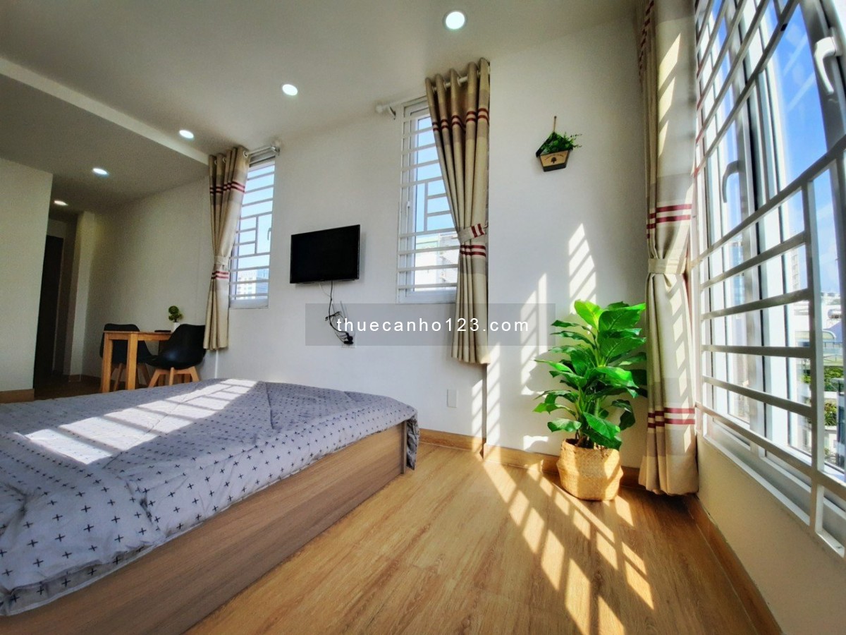 Cho thuê chính chủ căn hộ 27m2 tại Nguyễn Đình Chiểu - Q3, thang máy - cửa sổ, giá chỉ 7tr5