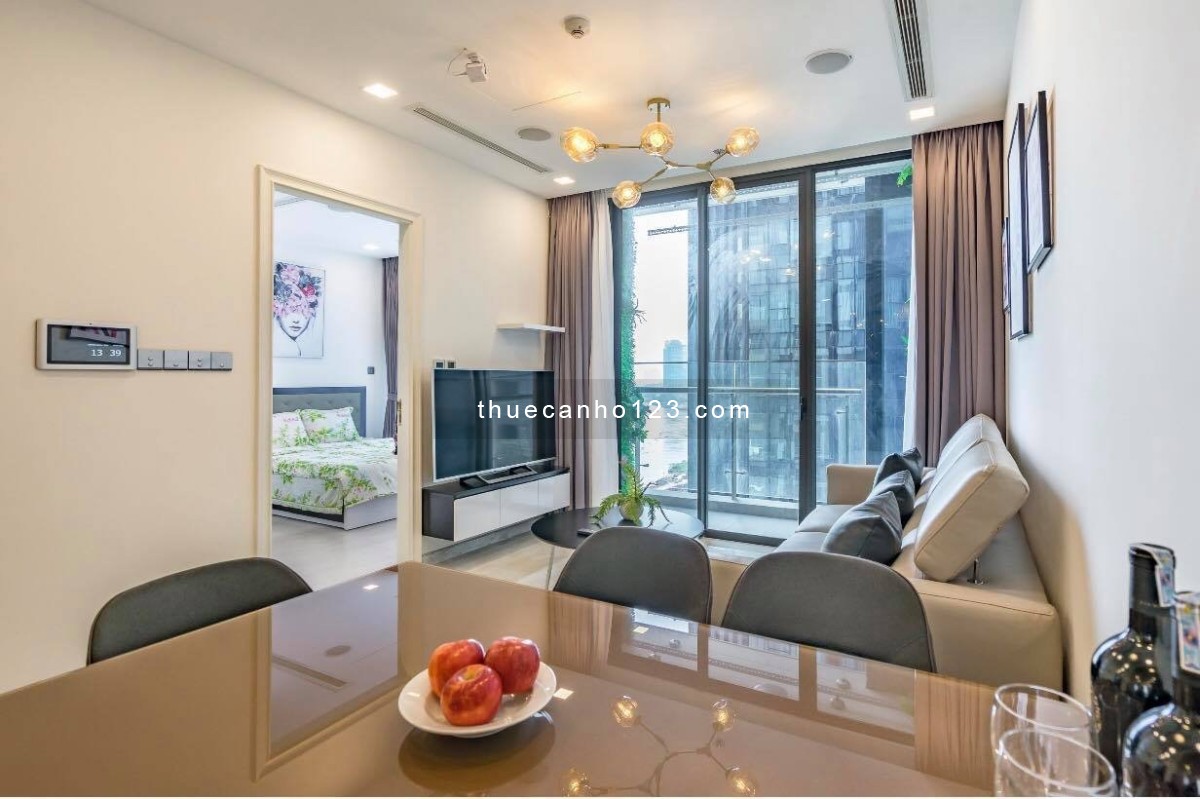 Cho thuê căn hộ 2 pn, View sông, Full, Nội thất cao cấp, giá 1100$/tháng, rẻ nhất thị trường