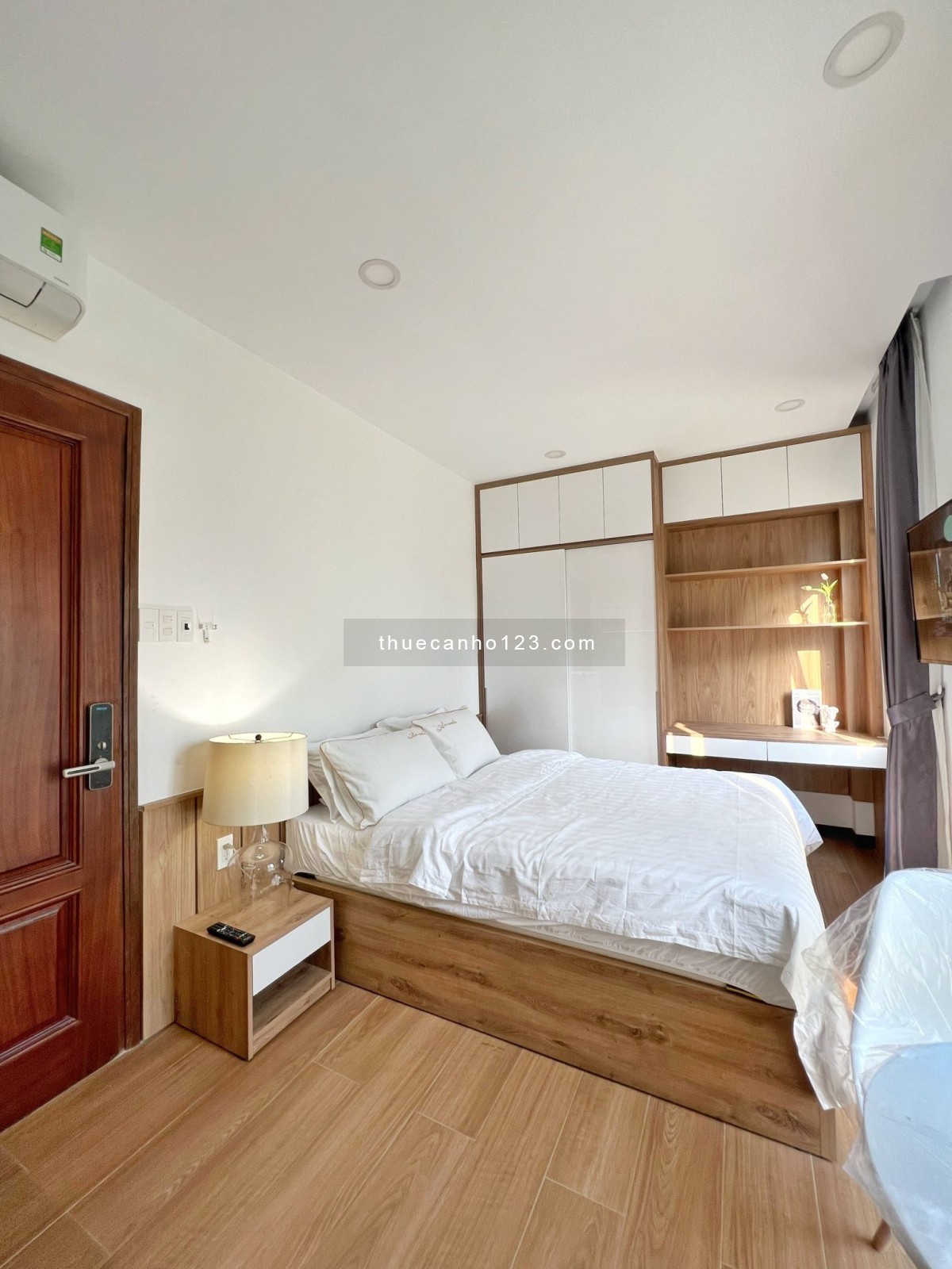 Cho thuê căn hộ Studio cao cấp tại Trường Sa Phú Nhuận, 30m2, giá 8tr8, 1 pn, 1 wc