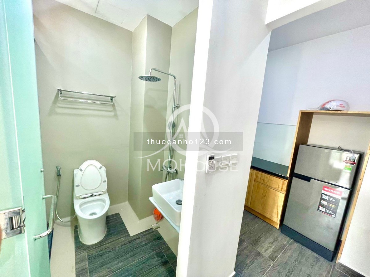 Căn Hộ 32m2 Bancong Tách Bếp Ngay Chợ Tân Định Q1 , Công Viên Lê Văn Tám