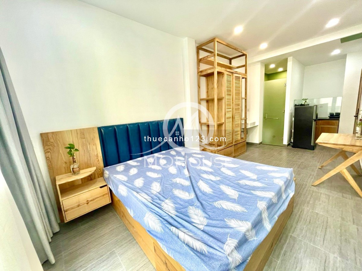 Căn Hộ 32m2 Bancong Tách Bếp Ngay Chợ Tân Định Q1 , Công Viên Lê Văn Tám