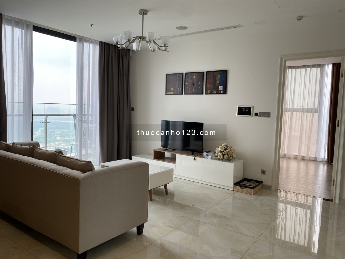 Cho thuê 4pn view trọn Sài Gòn, bồn tắm nằm tại Vinhomes Golden River