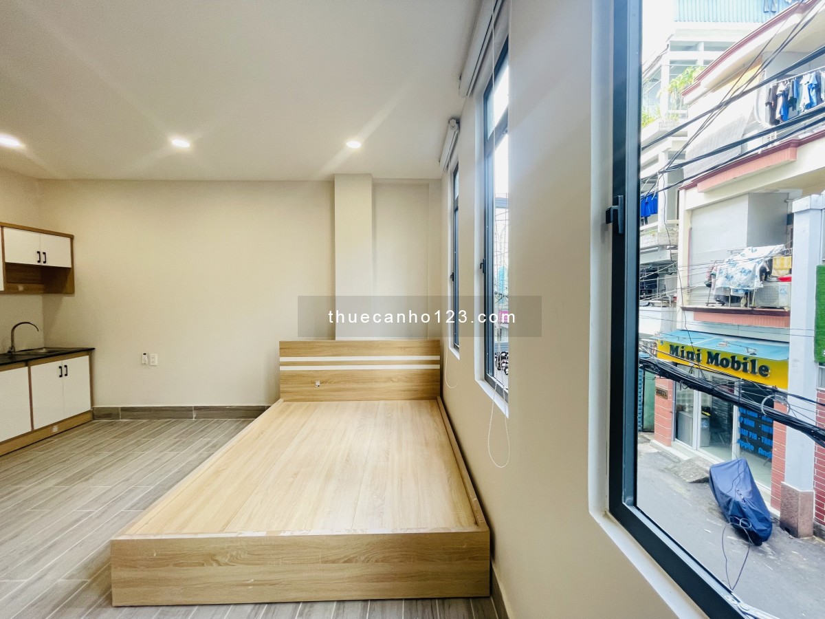 Cho thuê căn hộ dịch vụ quận 10 full - nội thất đầy đủ - cửa sổ lớn gần Vạn Hạnh Mall - giá 9tr3