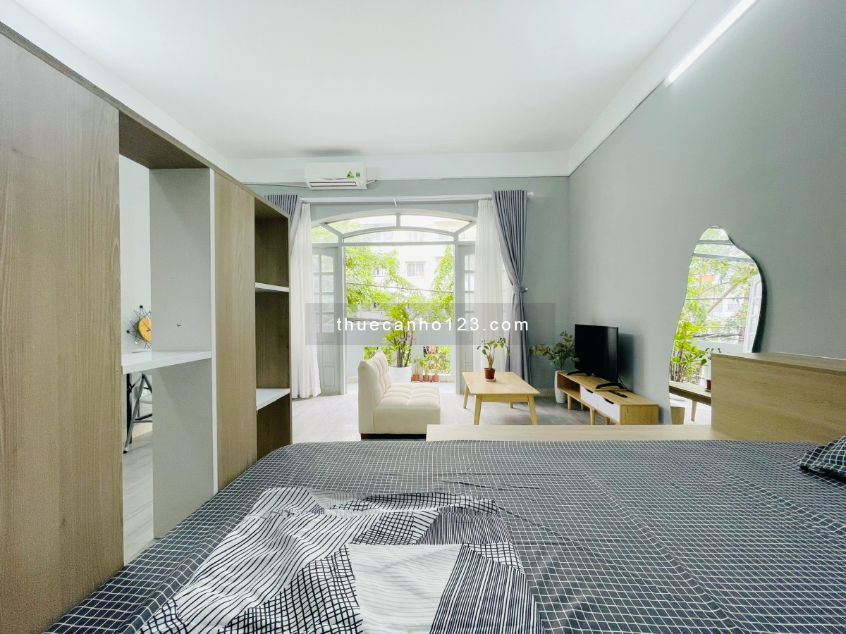 Căn hộ Studio 40m2 Balcony lớn full nội thất - Trần Nhật Duật, Quận 1