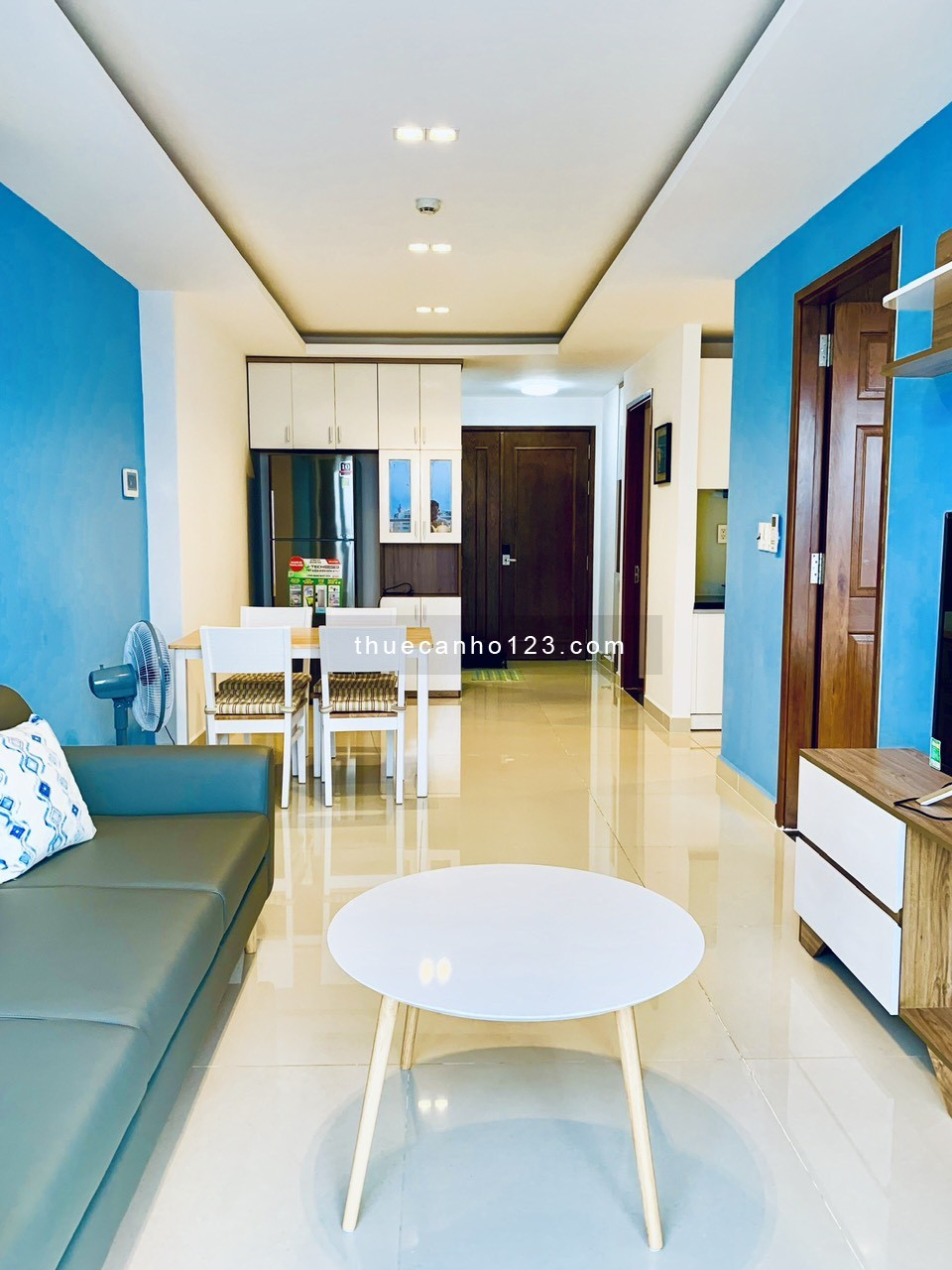 Cho thuê căn hộ nội thất đẹp-cao cấp 74m2- 2PN- 2WC- 18Tr Sky Center-5B Phổ Quang-P2-Tân Bình