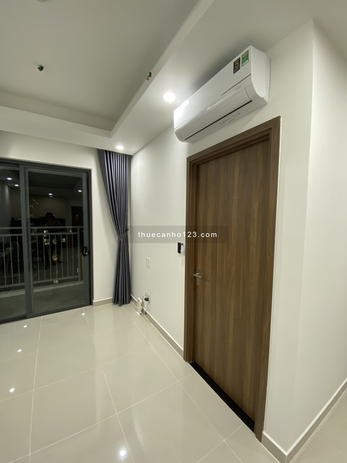 Cho thuê căn hộ 1pn - 53m2 tầng cao mát mẻ - full nội thất Q7 Saigon Riverside