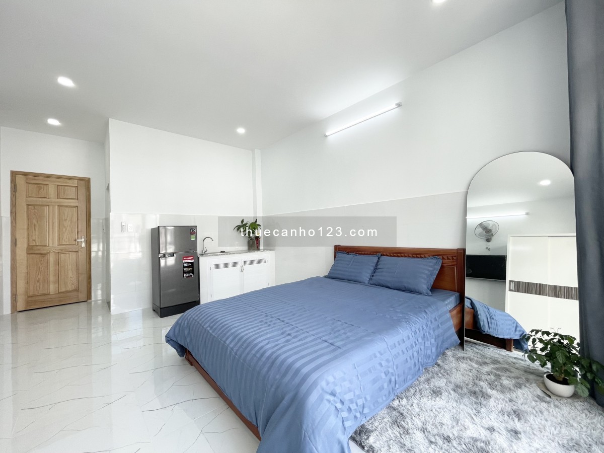 Căn hộ studio 1 pn có bancon, cửa sổ to, full nội thất ngay Vincom, Lotte quận 7, giá 7tr, dt 40m2