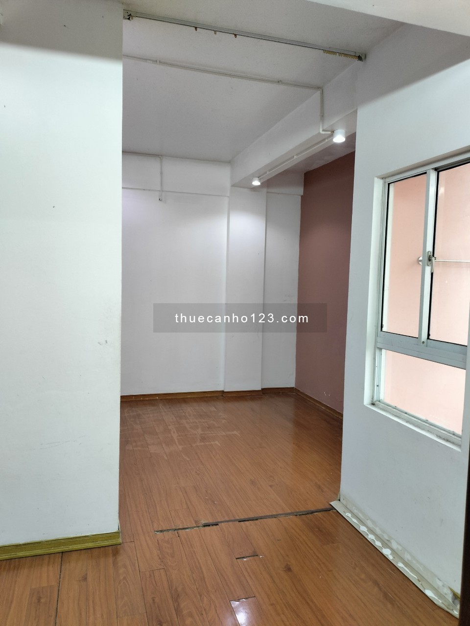 Chính chủ cho thuê căn hộ chung cư Tân Phúc - Nghệ An, 60m2, 2PN, 1WC, giá chỉ 4.5 triệu/tháng