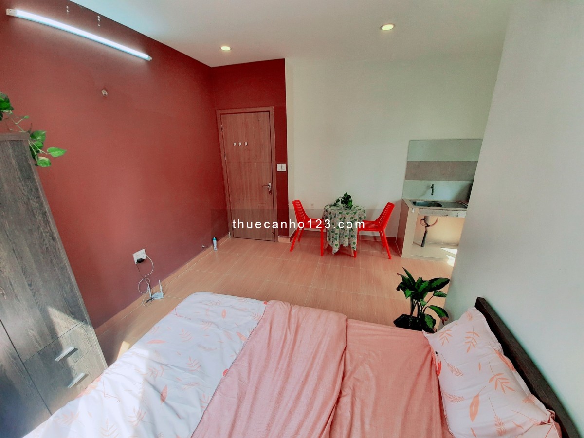 Căn hộ studio cửa sổ ngay chợ Bà Chiểu siêu xinh, giá 5tr9, dt 25m2