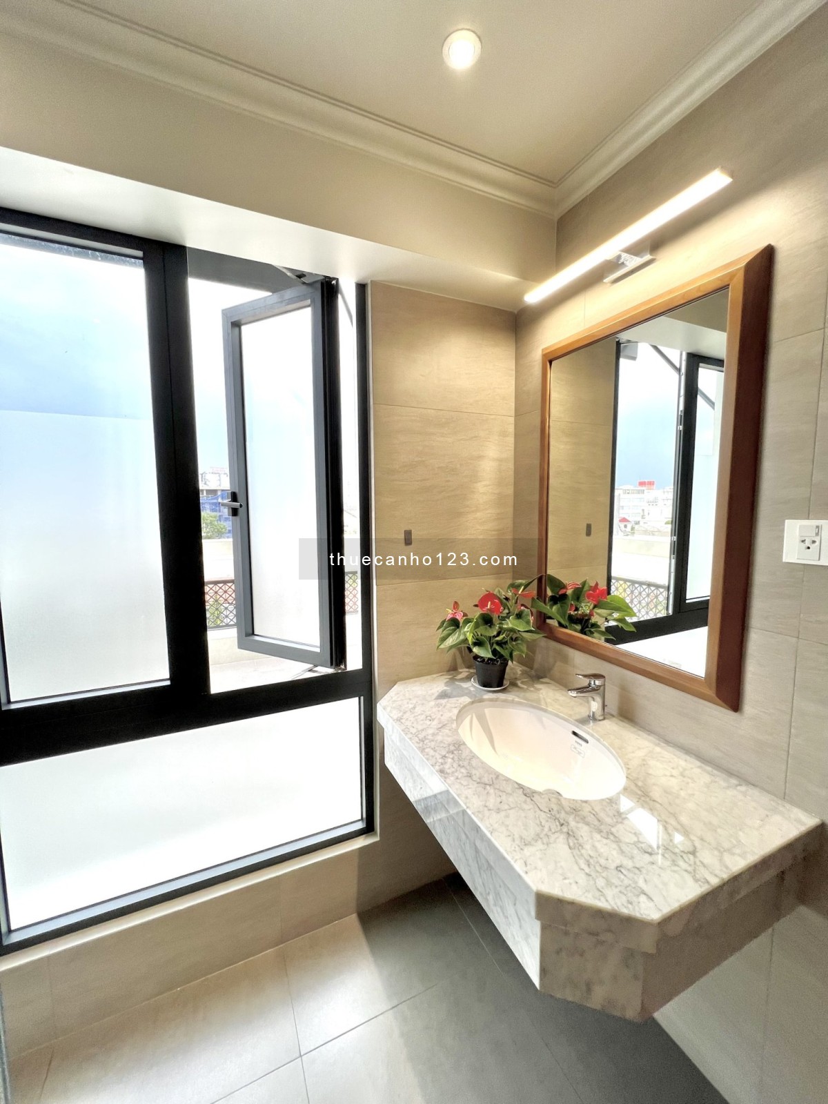 2 pn - 2 wc rộng 80m2 bồn tắm sịn sò - dịch vụ cao cấp