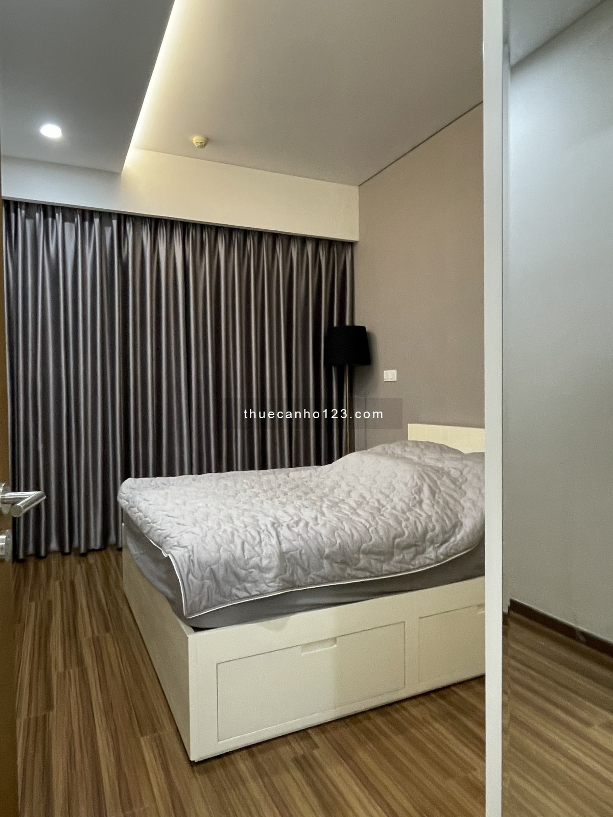 Cho thuê căn hộ Âu Cơ Tower Tân Phú 90m2 - 3pn 2 wc - NTCB. Giá: 11tr/th ( 0769908740)