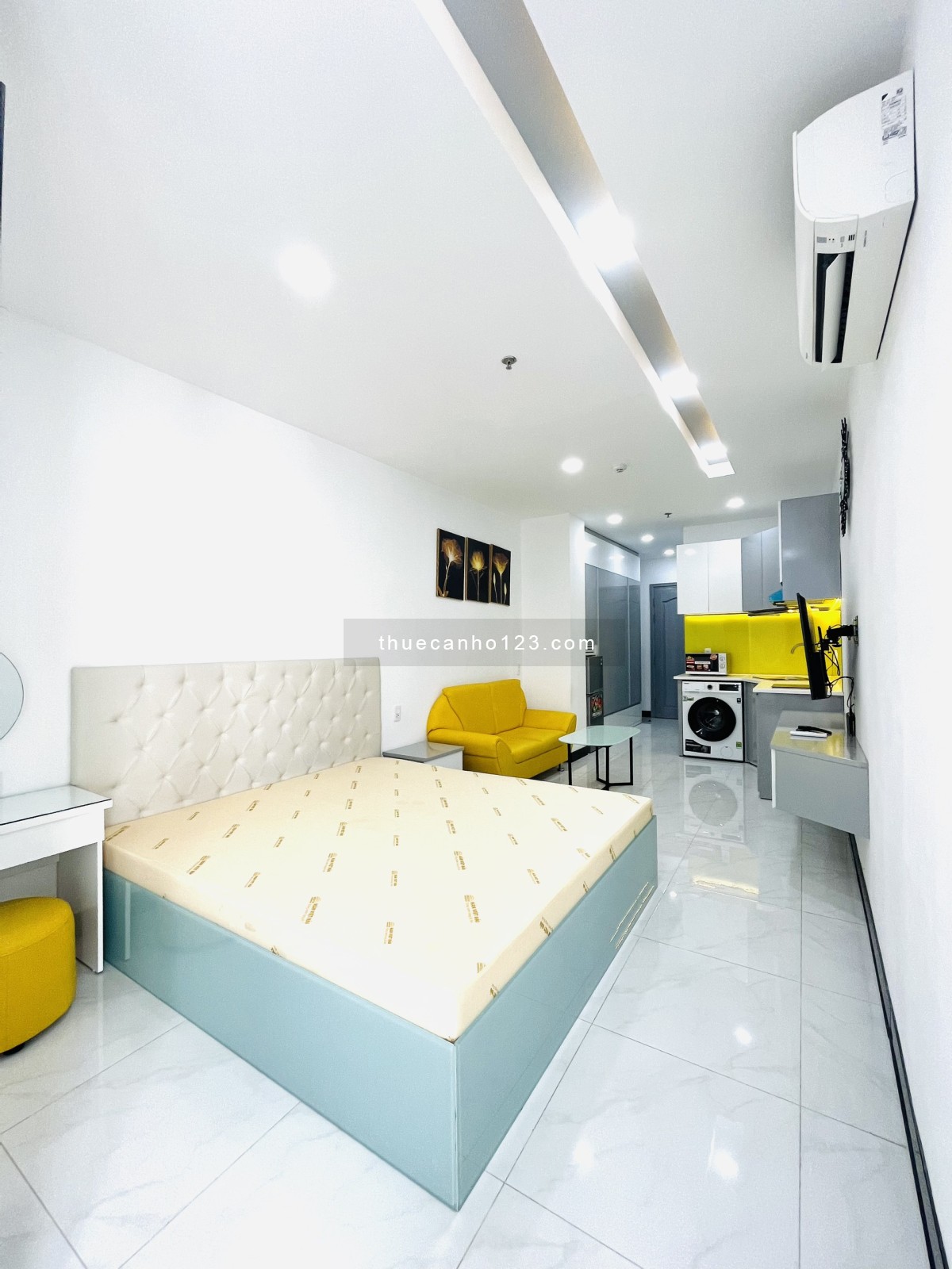 Căn Studio full nội thất có ban công siêu rộng - Gần Lotte Quận 7