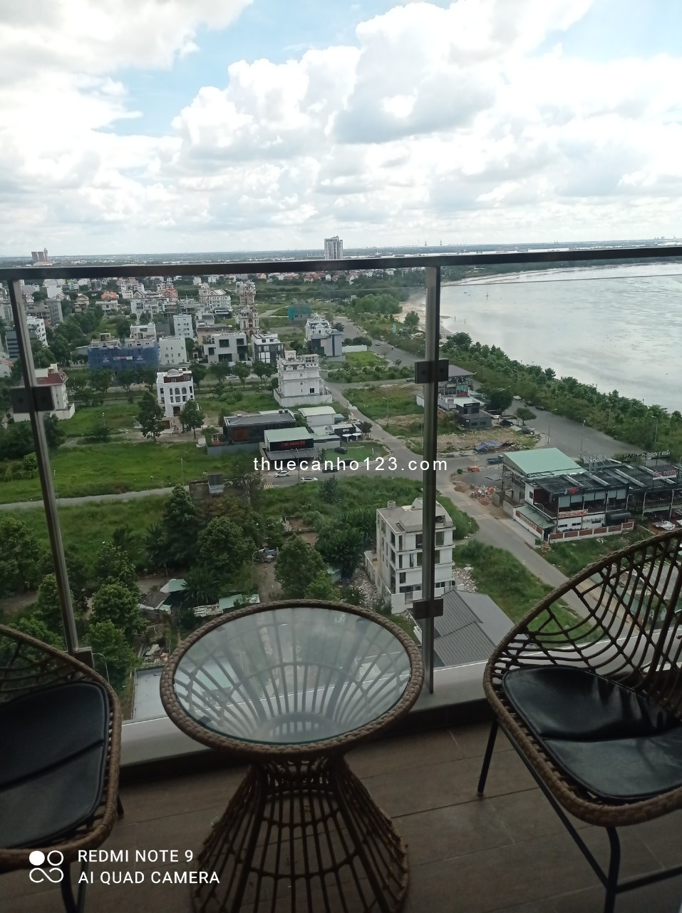 One verandah view sông giá cực tốt cho 3 pn