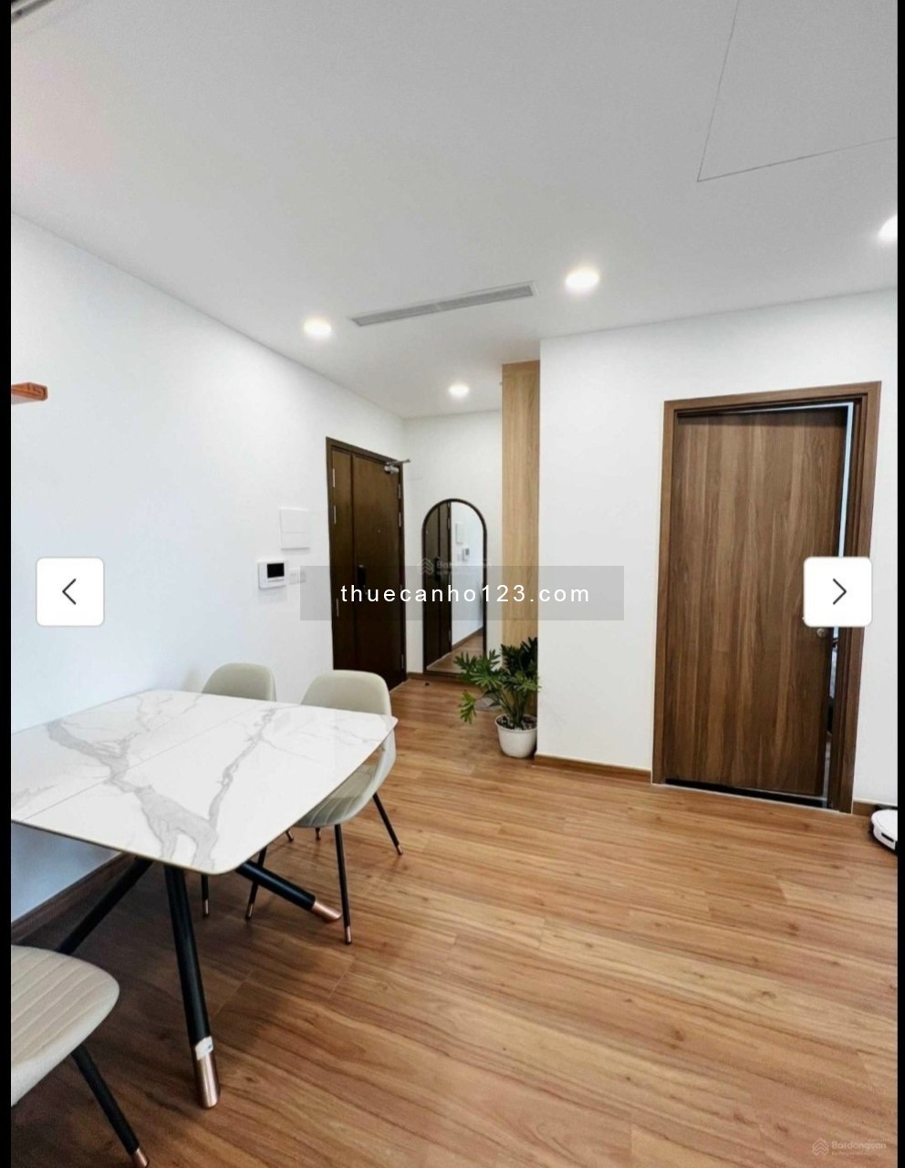 Cho thuê căn hộ Eco Green 14.xxx - 2 pn 2wc - Full nội thất mới. Lh 0327501378 (Zalo)