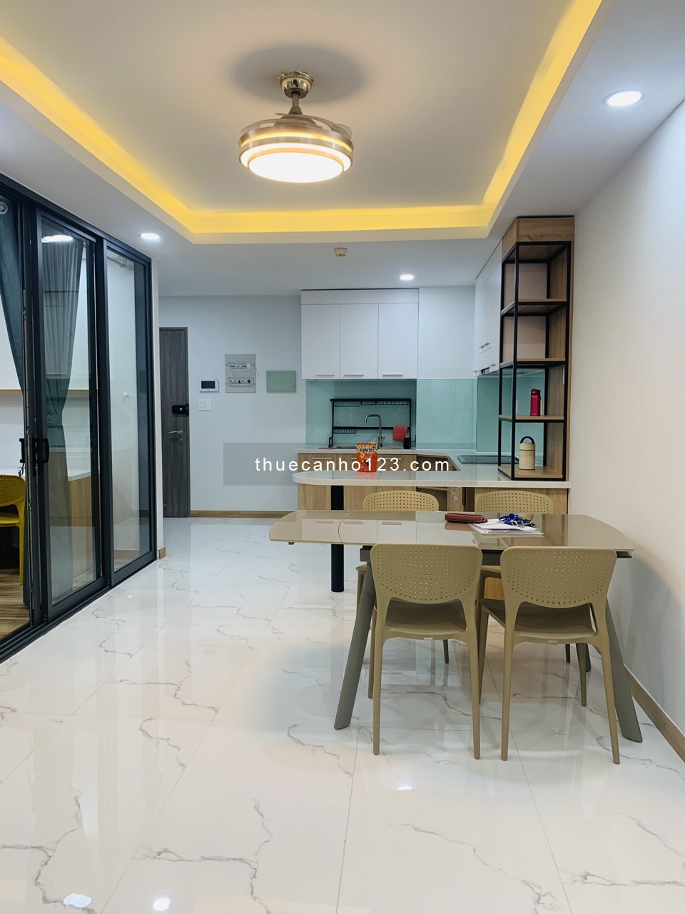 Cho thuê căn hộ tại Saigon south 2 pn 2 wc - Giá 15tr - Full nội thất mới - LH 0327501378