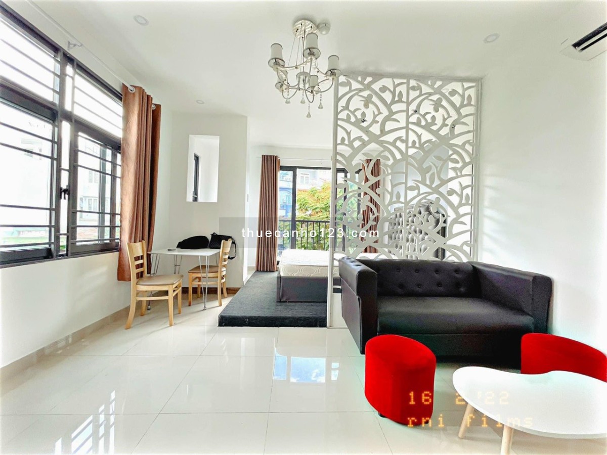 Căn hộ studio đầy đủ nội thất - vị trí mặt tiền - Rạch Bùng Binh - Q3