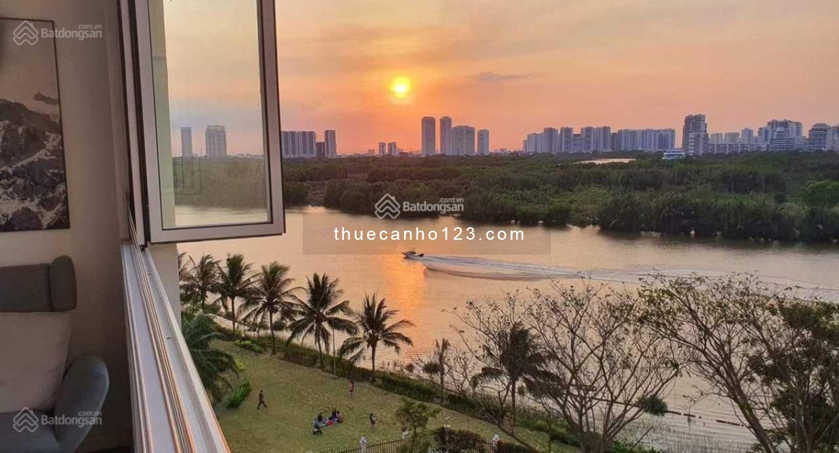 Cho thuê nhanh căn hộ Mỹ Phát- Phú mỹ hưng, diện tích 137m, 3pn,2wc, nhà đẹp ở liền. Lh 0914266179.