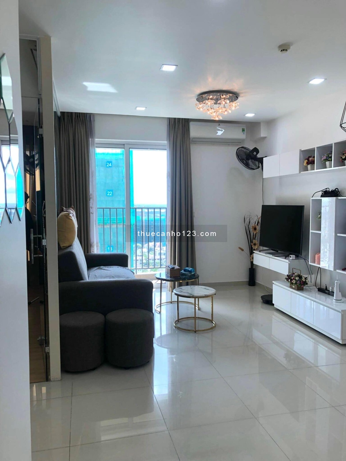 Cho thuê 1pn giá tốt nhà mới tại Vista Verde, dt 46m2 1 pn 1 wc, giá 13 triệu