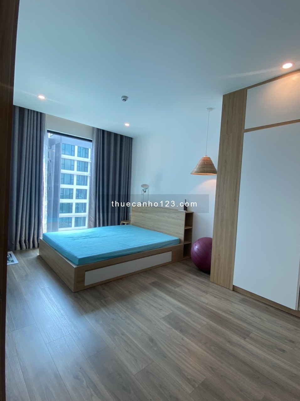 Rổ hàng chung cư 3 phòng ngủ Quận Bình Thạnh, giá từ 15 triệu/tháng, lh 0902257949