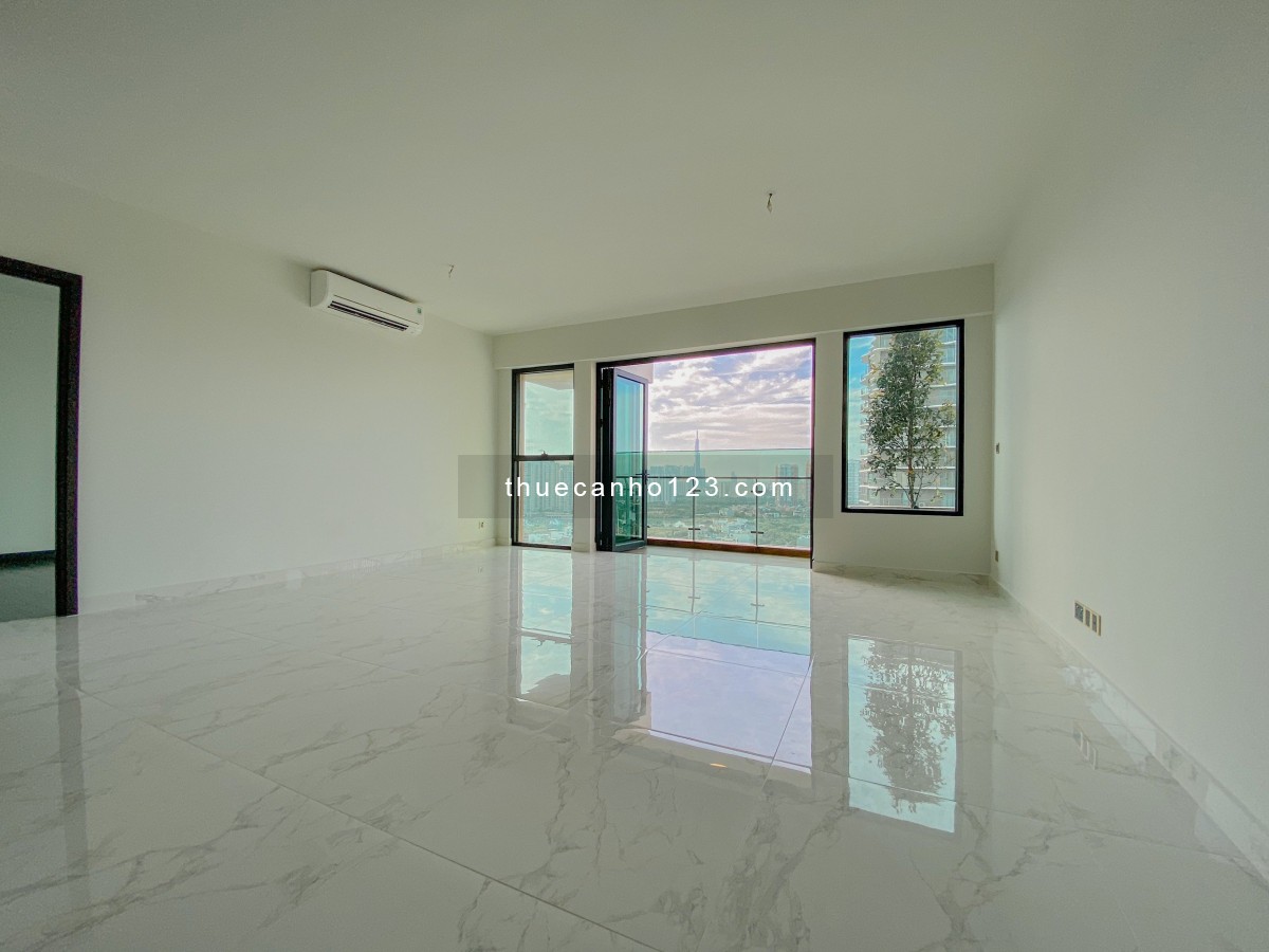 Cho thuê căn Sky villa, thang máy riêng, 4PN- diện tích 181m2 giá 50 triệu LH: 0708899131 Mr.Phú
