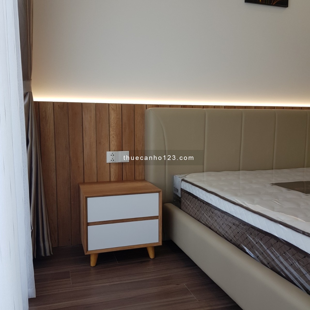 Nhà đẹp – Empire City Thủ Thiêm – 2PN – đủ nội thất 35 triệu