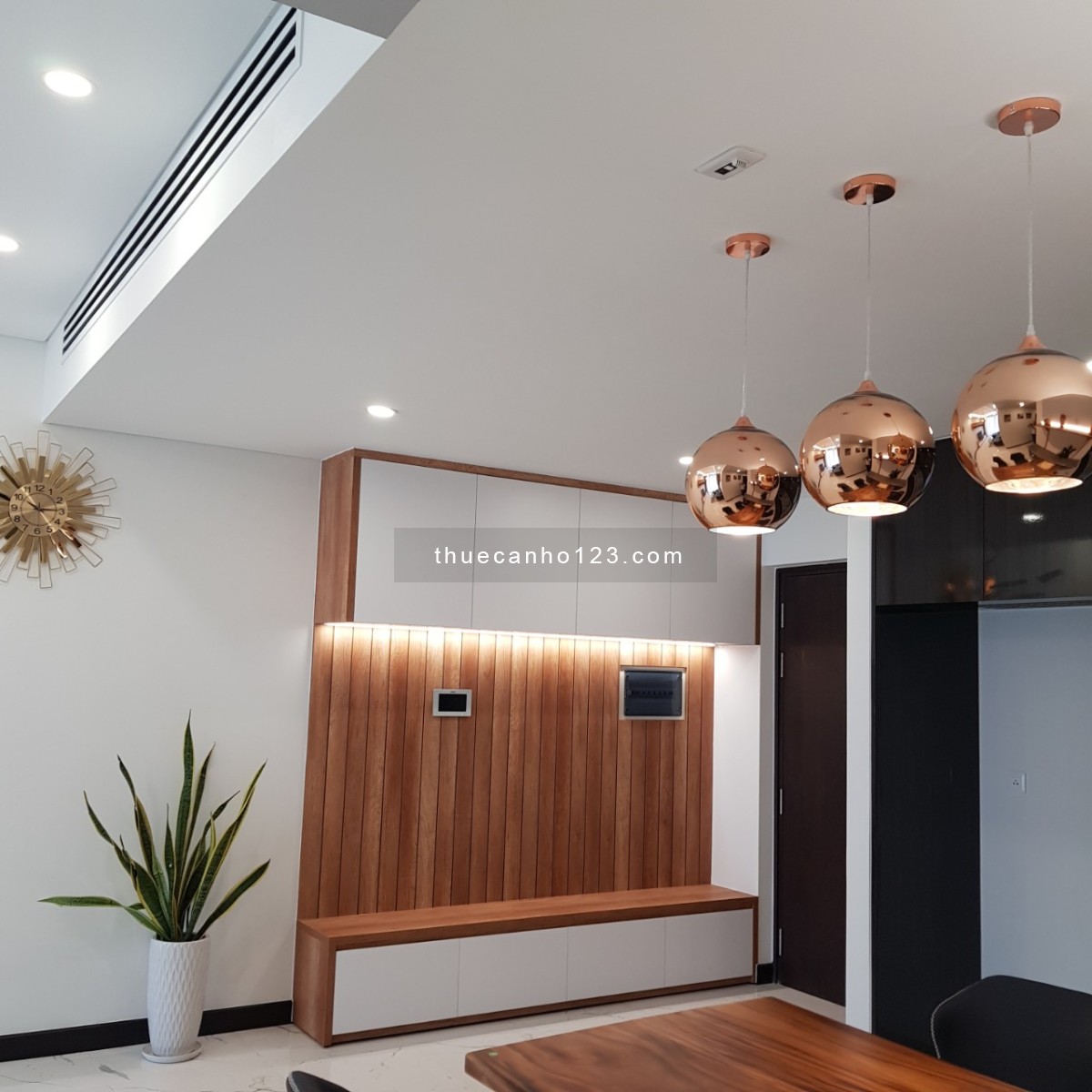 Cho thuê căn hộ Full Nội thất cao cấp_2PN_93m2_Empire City Quận 2_Giá 35tr