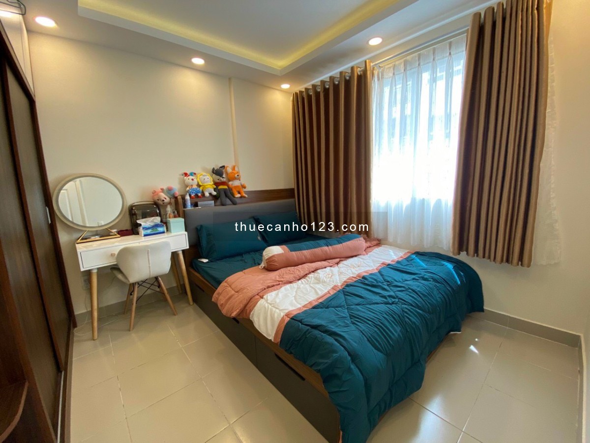 Cho thuê căn hộ Hà Đô Nguyễn Văn Công 90m2, 3PN, 2WC, Full NT. Giá : 14 tr/th
