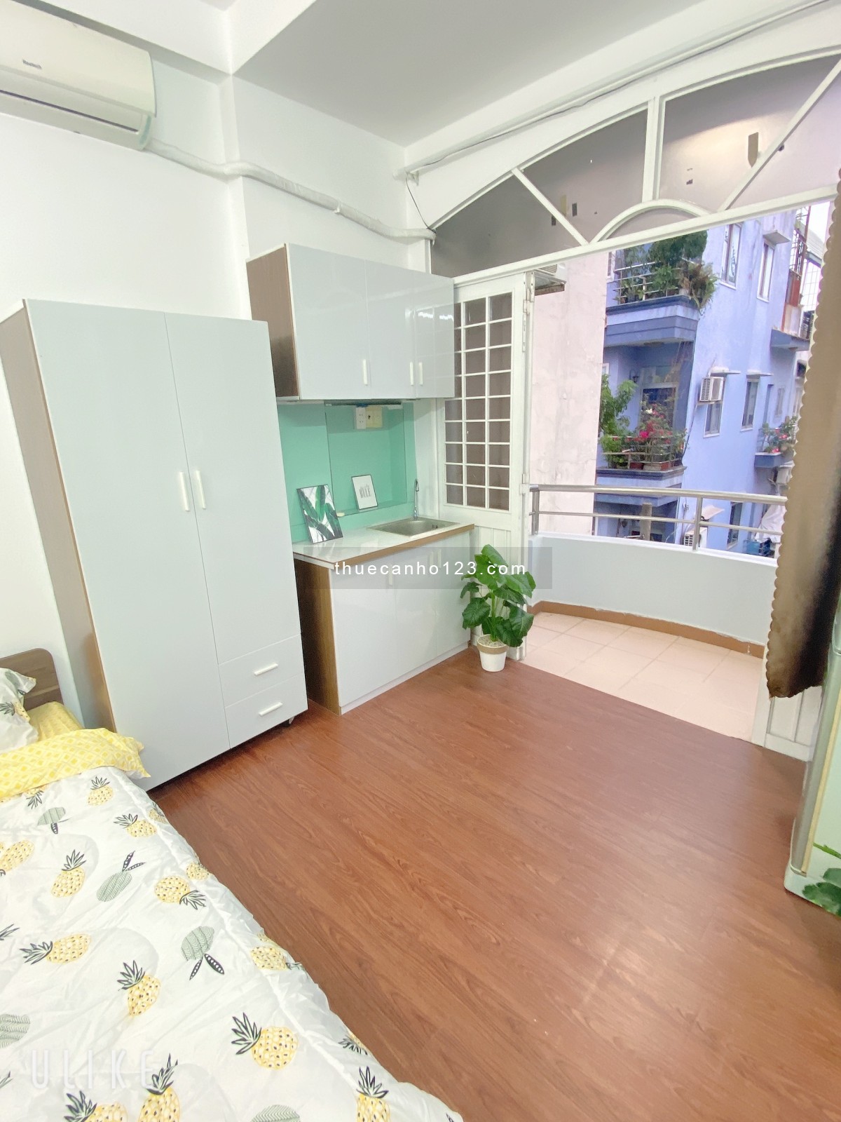 Căn hộ 1PN và studio balcon máy giặt riêng sẵn nội thất gần chợ Tân Định Q1