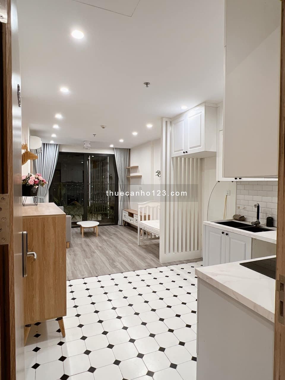 Cho thuê căn hộ 2PN full nội thất đẹp nhất Vinhomes Smart City, View thoáng đãng giá 9,5tr