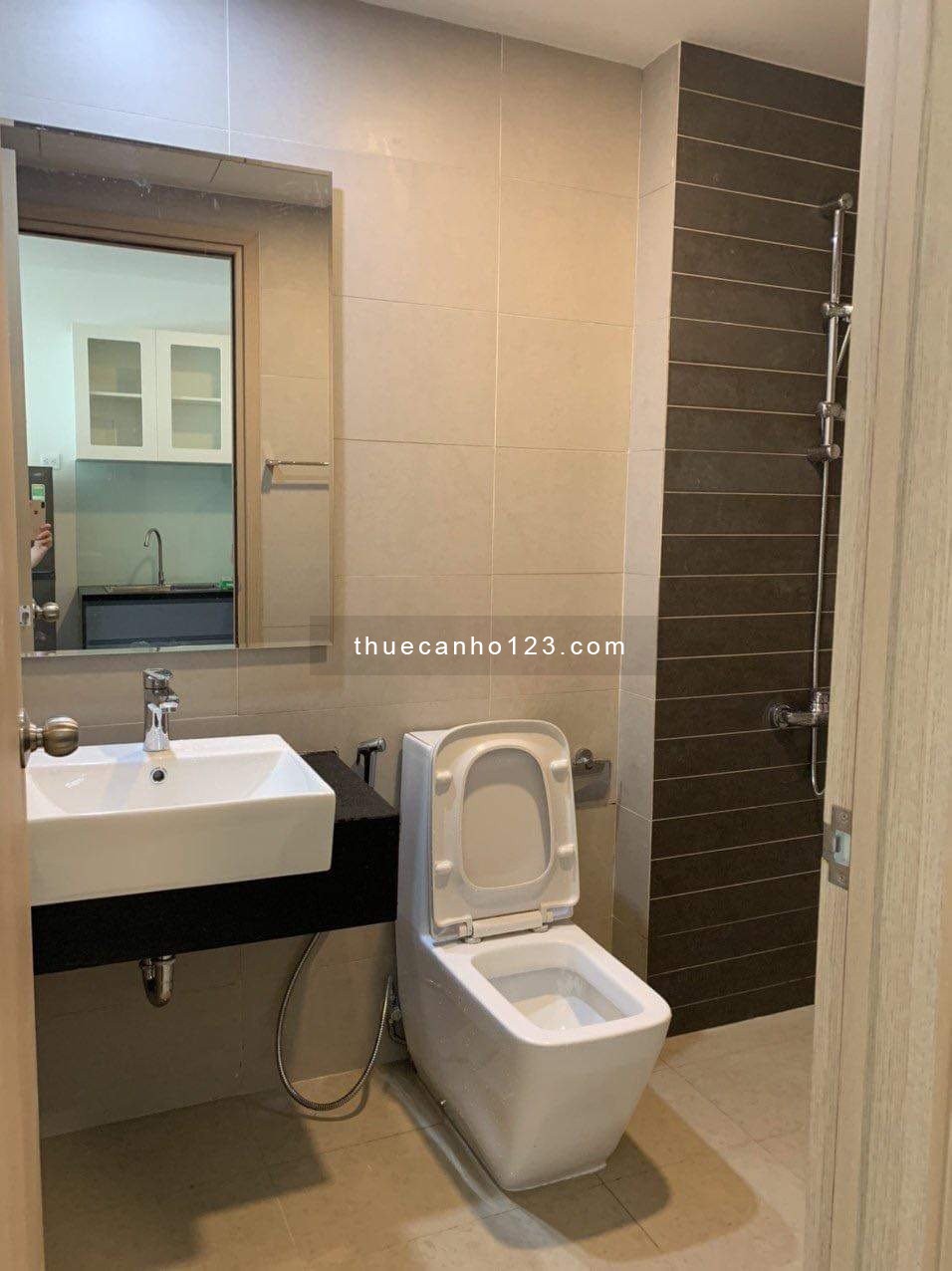 Cho Thuê Căn Hộ 42m2, Sunrise City, Đầy Đủ Nội Thất, Chỉ 11tr/tháng hotline : 0906233195