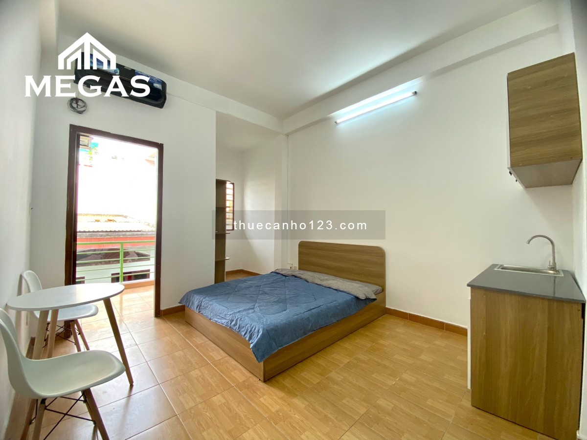 CĂN HỘ BANCONG THOÁNG MÁT GIÁ RẺ TẠI TRUNG TÂM QUẬN 10