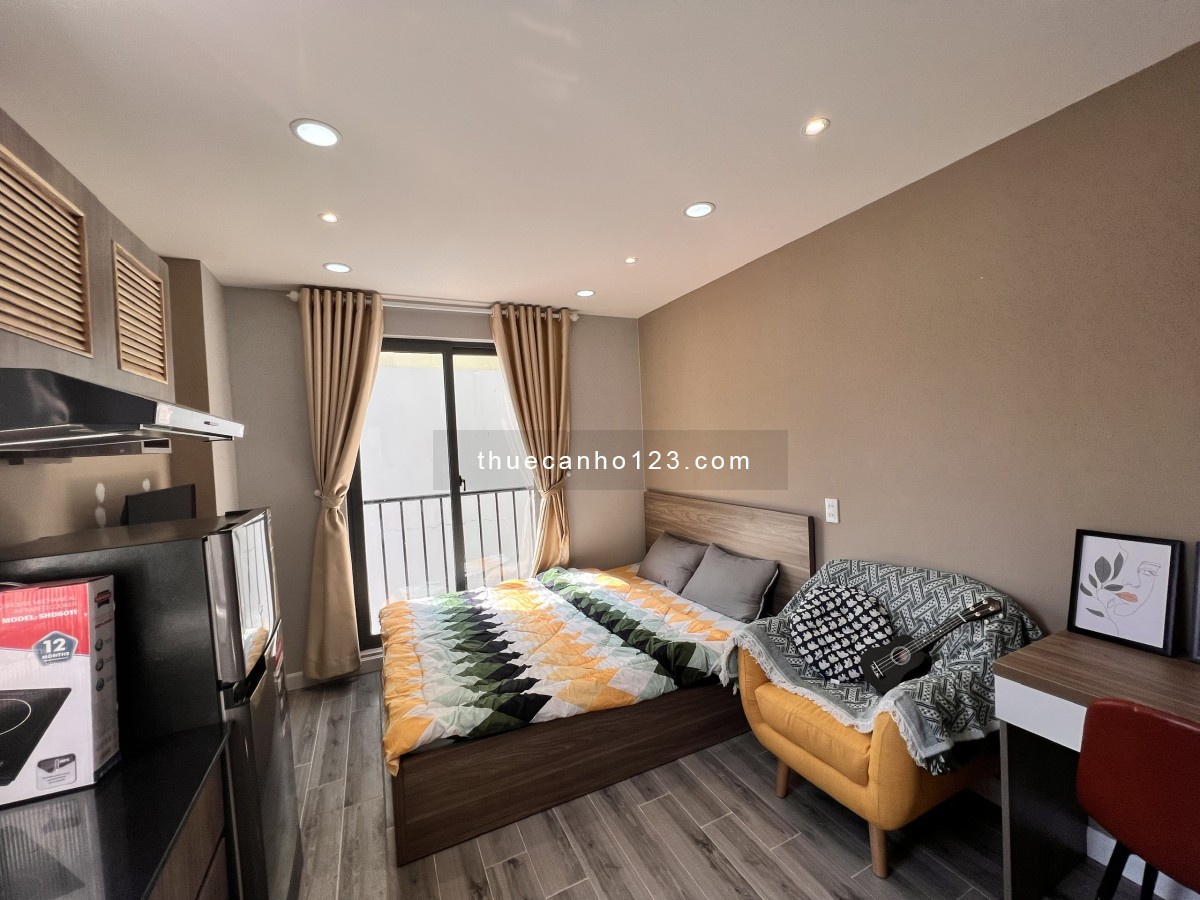 Căn hộ cho thuê gần chung cư Phan Xích Long, có đầy đủ nội thất, bancon, thiết kế đẹp LH 0975439352