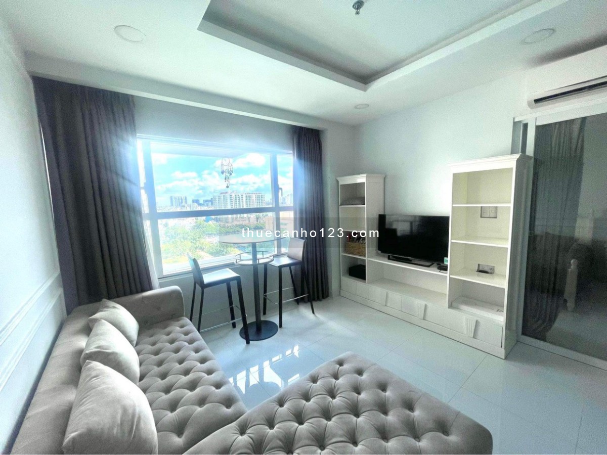 Sunrise City -Quận 7- 1PN 1WC View Đông GIÁ 10 Tr , call cho Em Hưng để xem nhiều sản phẩm khác nữa