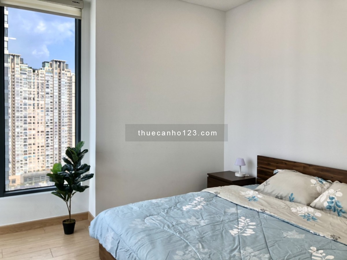 Căn hộ 2 phòng ngủ 92m2, tại SUNWAH PEARL, nội thất Cao Cấp Sang trọng, giá thuê 33 triệu