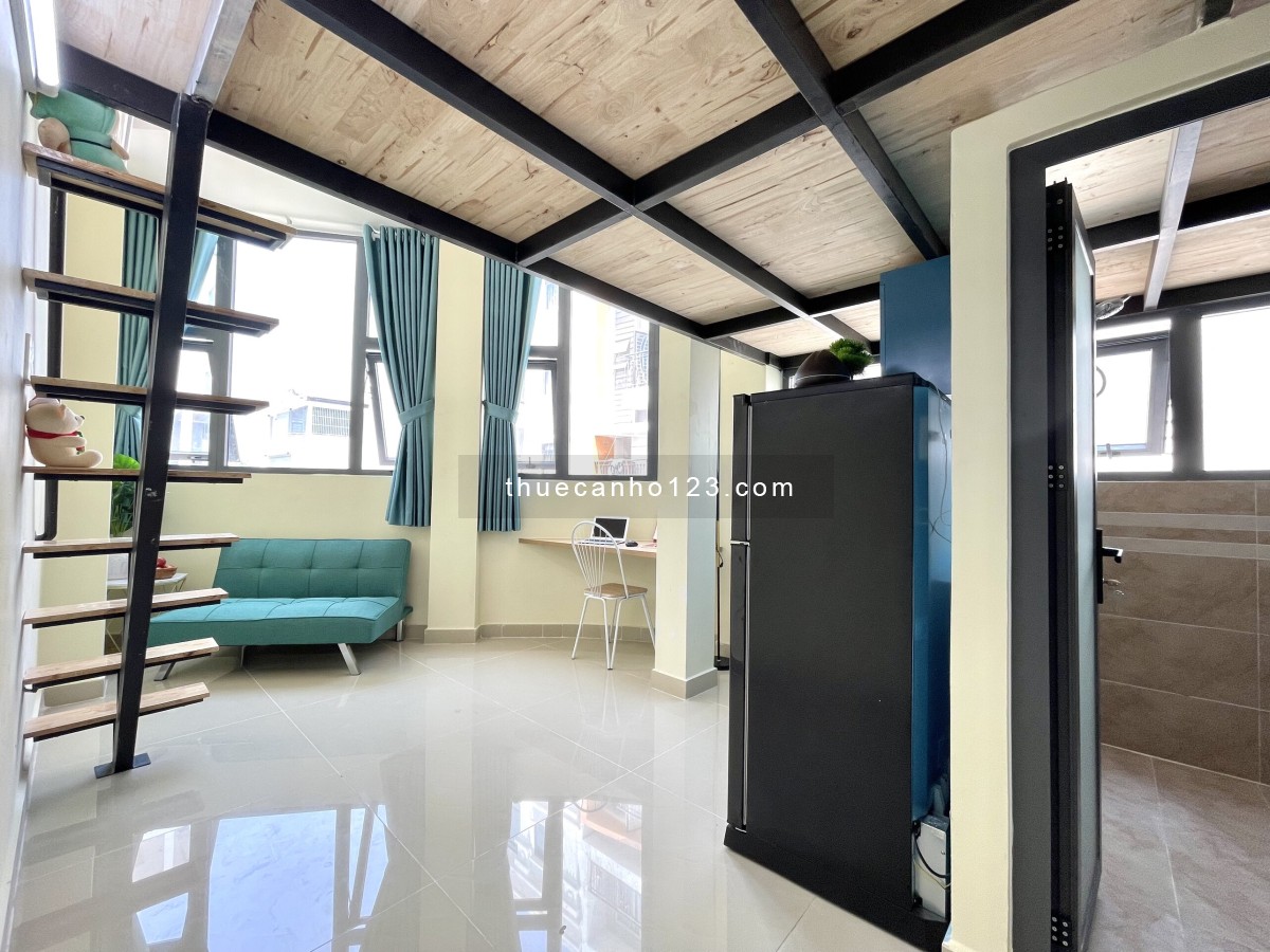 Căn hộ Duplex đầy đủ nội thất cửa sổ lớn mới xây, gần ĐH NTT, UFM