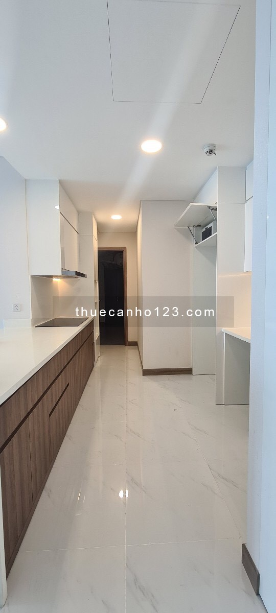 Thuê căn hộ cao cấp View sông, Sunwah Pearl, 3PN, 136m2, NTCB, Giá chỉ 42tr