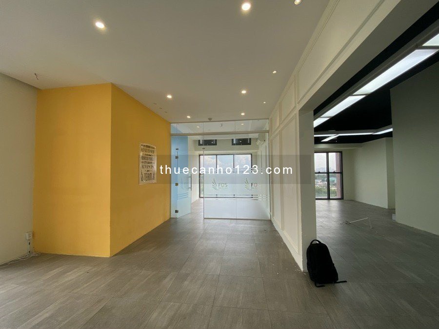 Cho thuê Officetel văn phòng DT lớn 105m2 - NTCB - The Sun Avenue - Giá 26tr